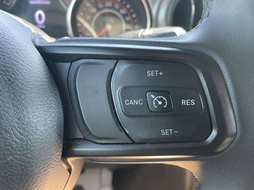 Used 2023 Jeep Gladiator Sport AWD/4WD image 25