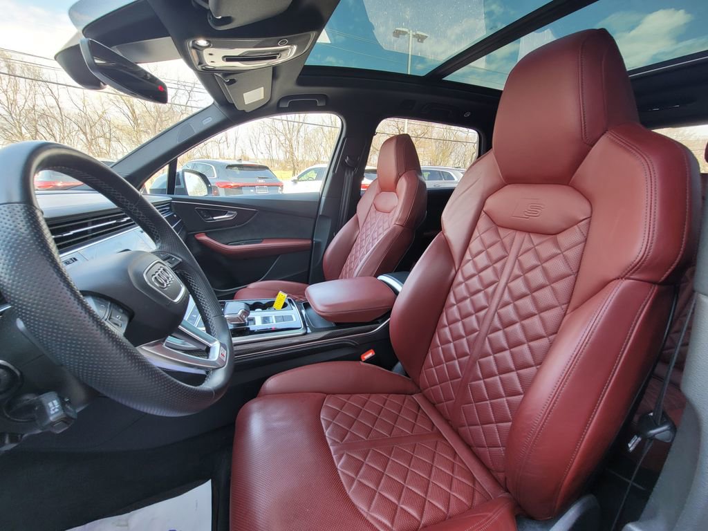 Used 2022 Audi SQ7 Premium Plus w/ SQ7 Executive Package image 11