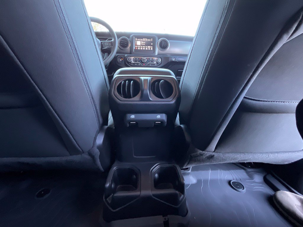 Used 2023 Jeep Gladiator Sport AWD/4WD image 25