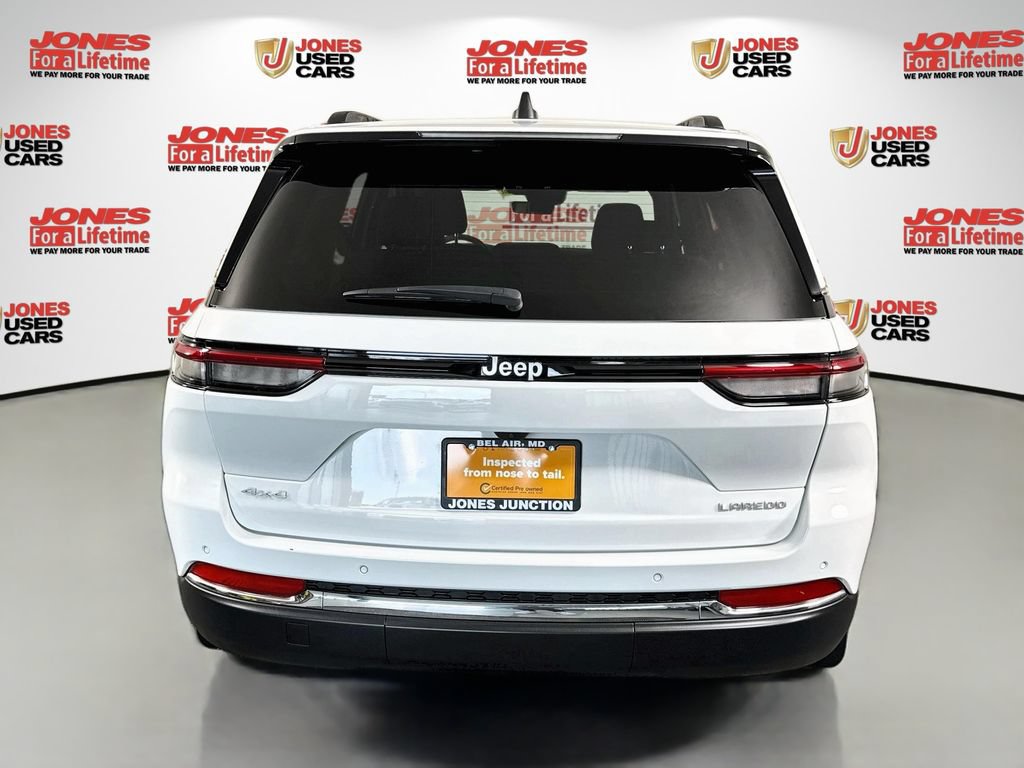 Used 2025 Jeep Grand Cherokee Laredo w/ MOPAR Finishing Package AWD/4WD image 14
