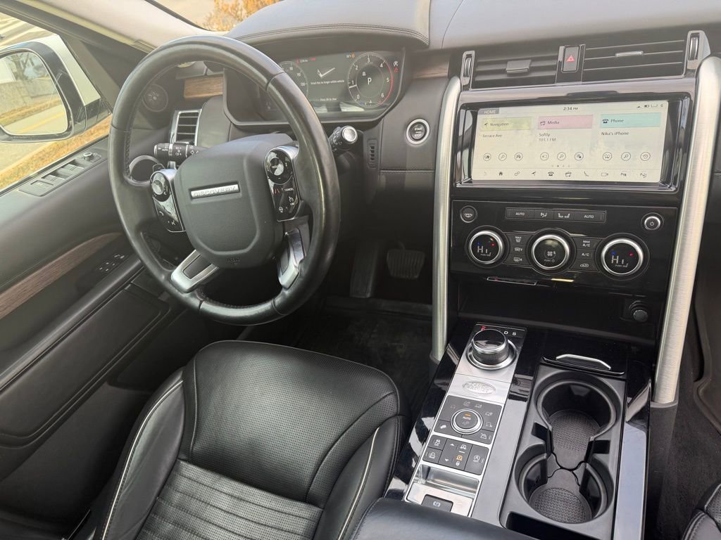 Used 2019 Land Rover Discovery HSE Luxury AWD/4WD image 7