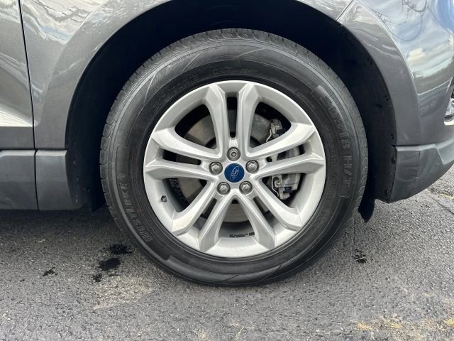 Used 2019 Ford Edge SEL w/ Equipment Group 201A image 39