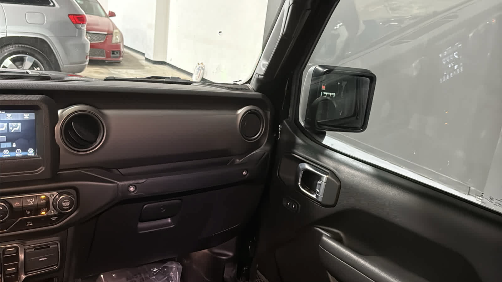 Used 2022 Jeep Gladiator Overland AWD/4WD image 27