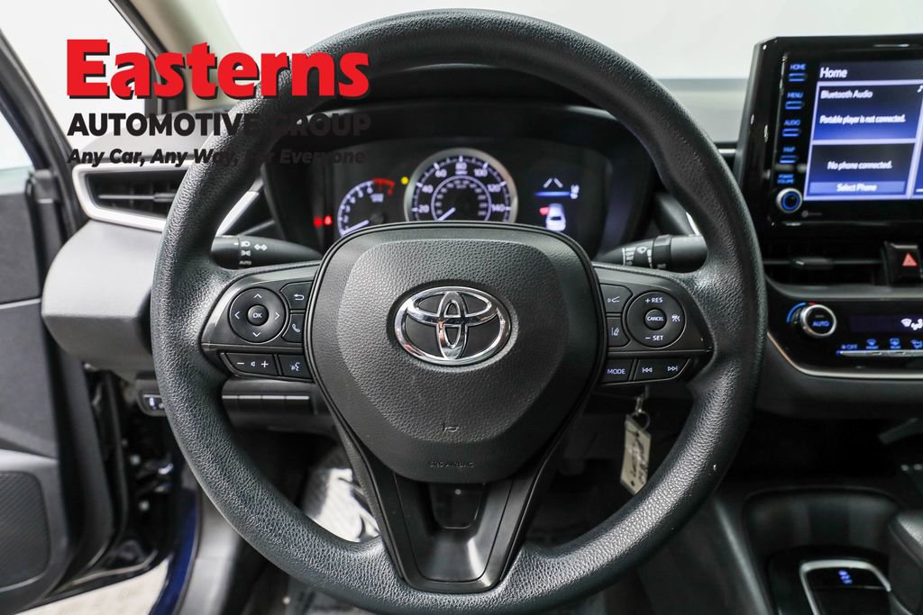 Used 2022 Toyota Corolla LE image 10