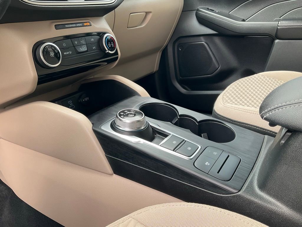 Certified 2022 Ford Escape SE FWD image 64
