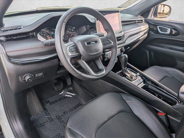 Used 2024 Jeep Compass Trailhawk image 12