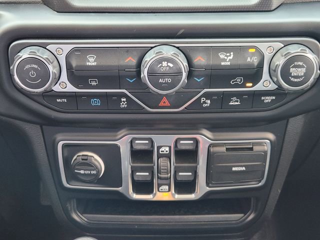 Used 2021 Jeep Wrangler Unlimited Sahara AWD/4WD image 18
