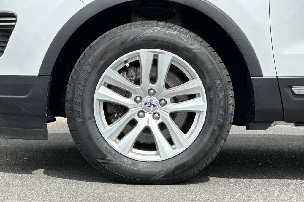 Used 2018 Ford Explorer XLT AWD/4WD image 28