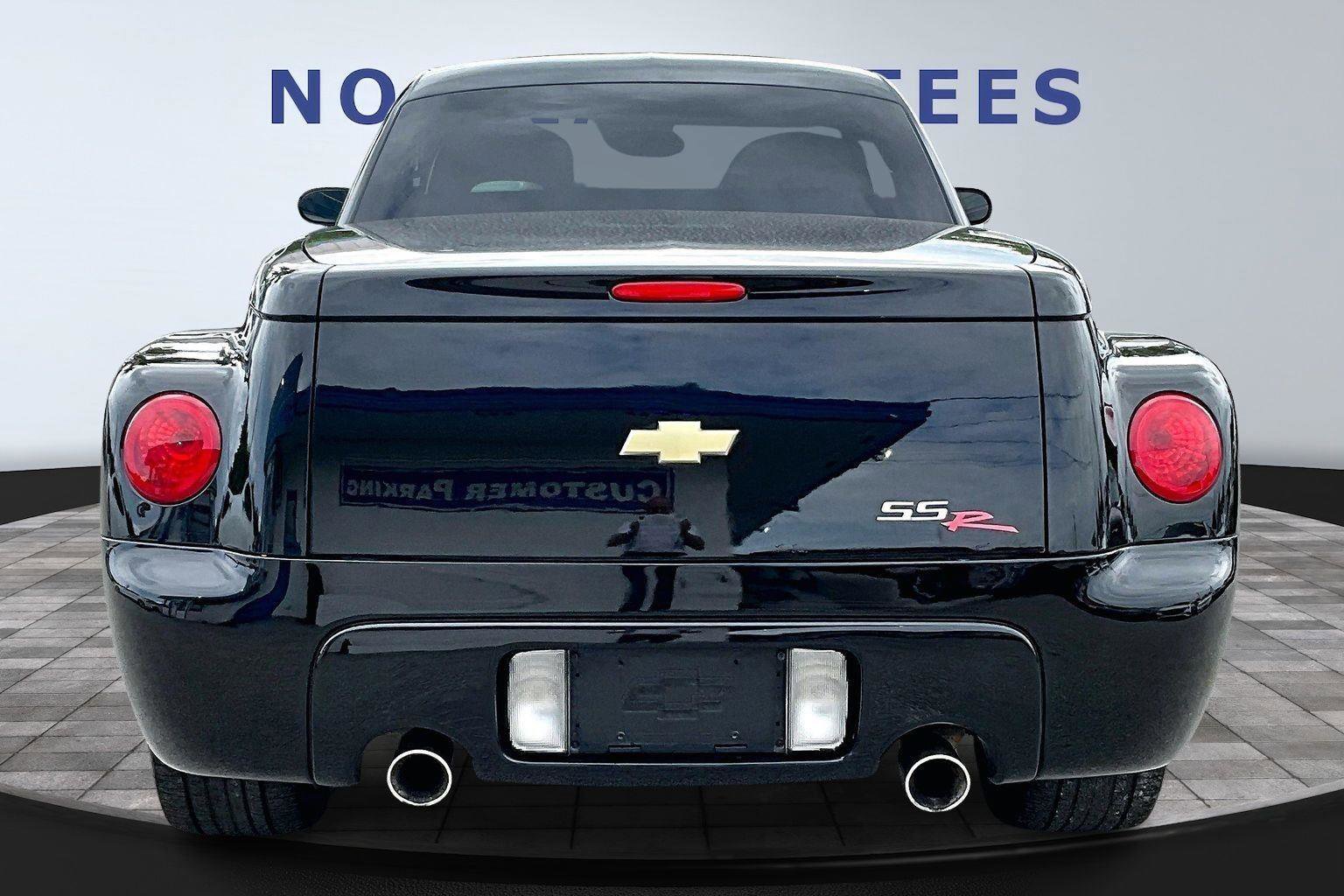Used 2006 Chevrolet SSR w/ Preferred Equipment Group image 5