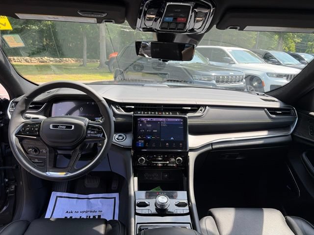 Certified 2023 Jeep Grand Cherokee Overland w/ Luxury Tech Group IV AWD/4WD image 10