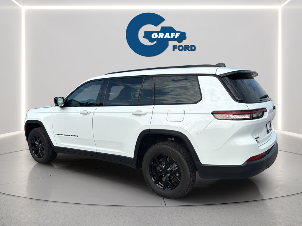 Used 2025 Jeep Grand Cherokee L Altitude AWD/4WD image 4