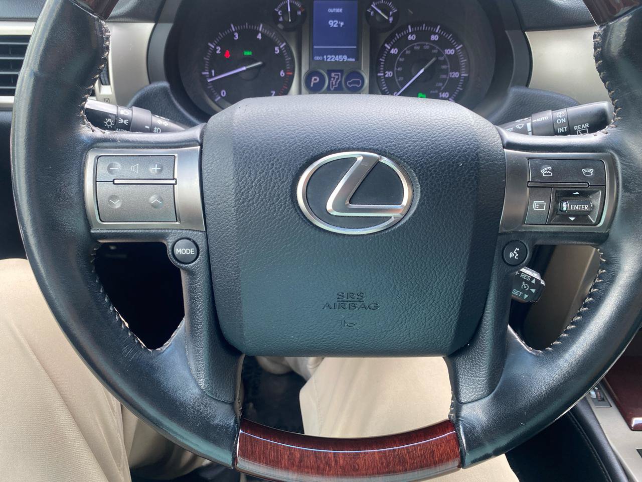 Used 2014 Lexus GX 460 w/ Premium Package AWD/4WD image 18