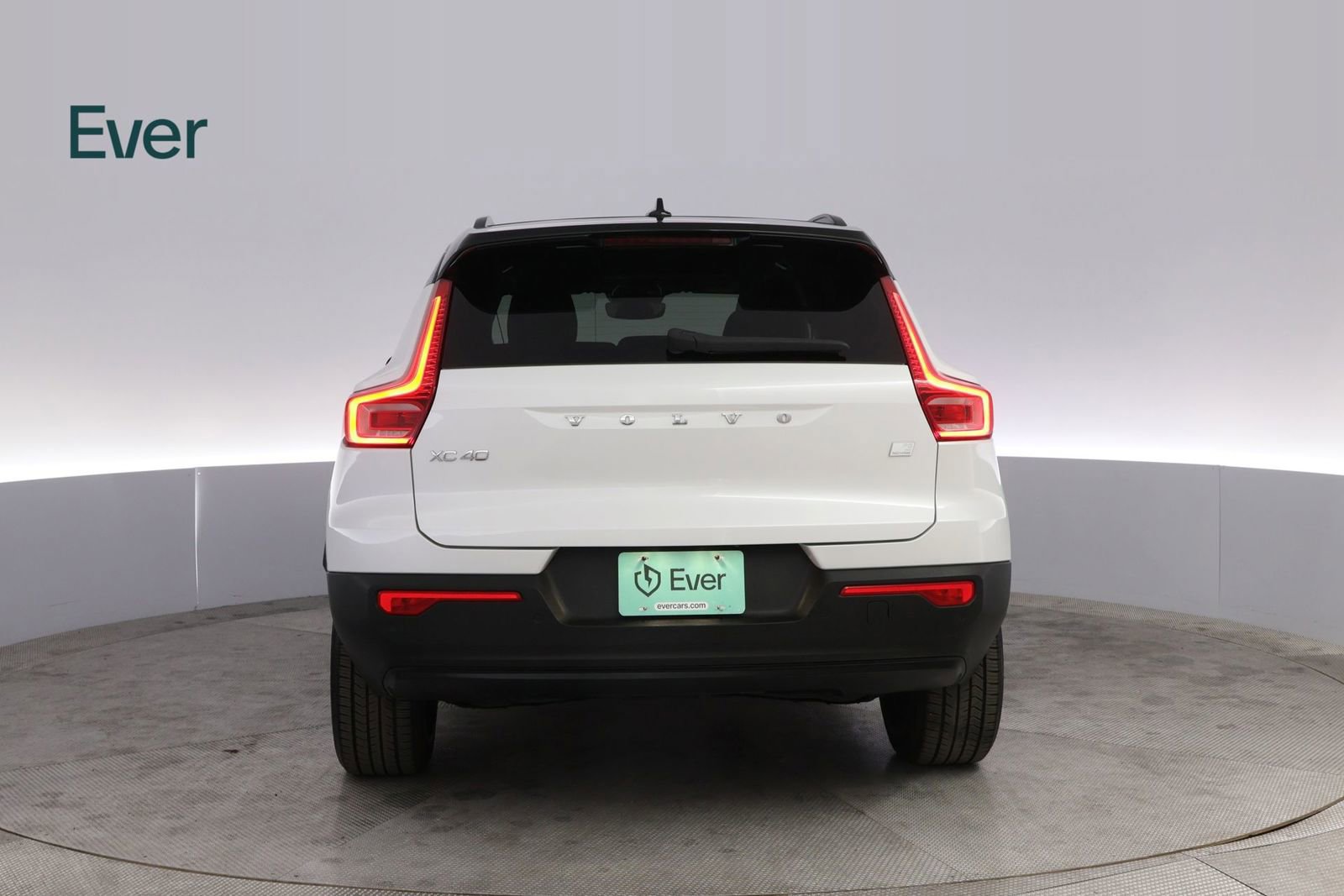 Used 2021 Volvo XC40 P8 Recharge w/ Advanced Package image 15