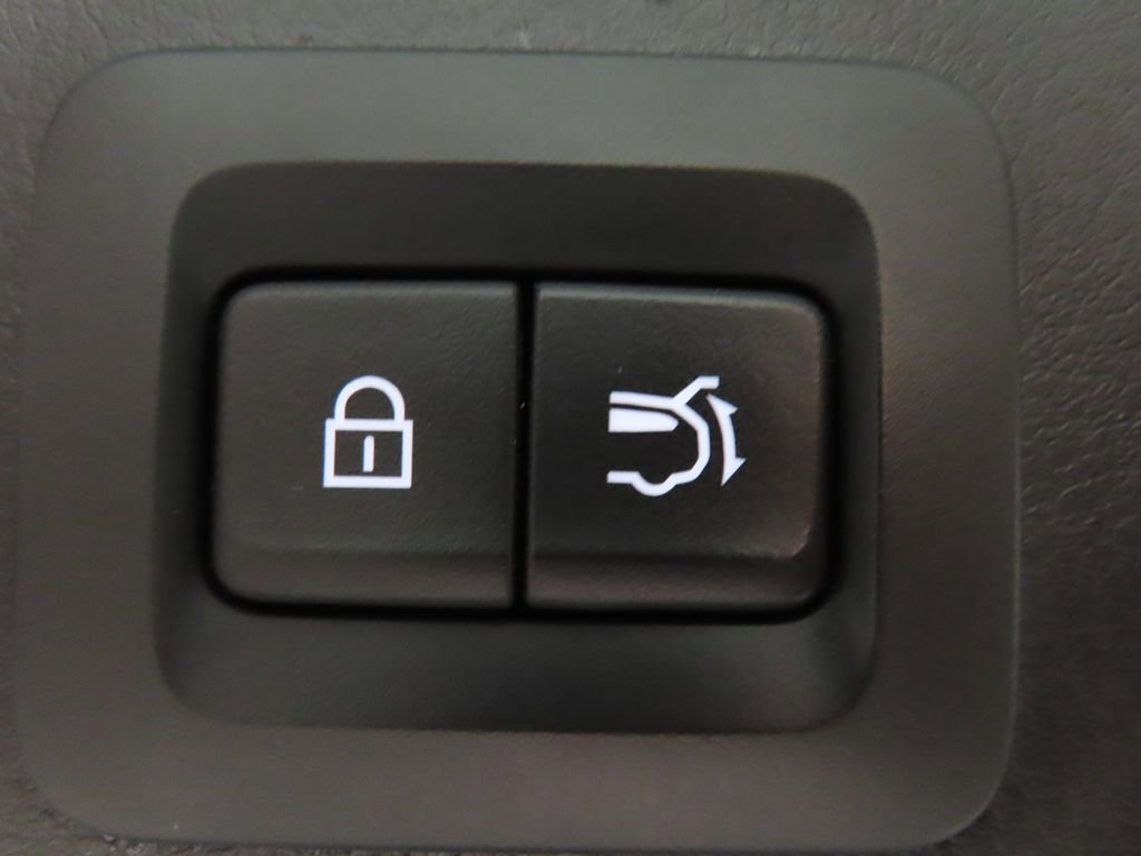 Used 2024 MAZDA CX-90 Plug-In Hybrid w/ Premium Pkg image 33