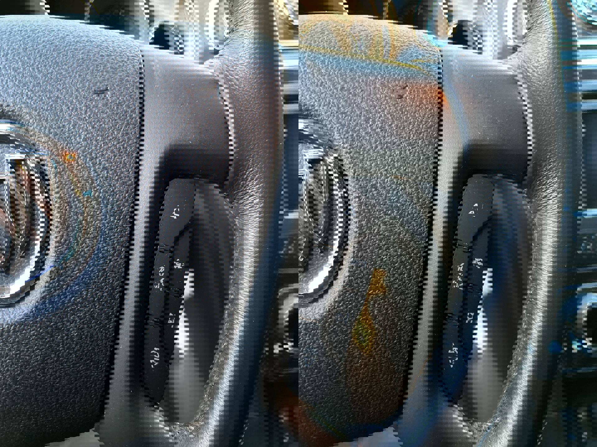 Used 2017 Buick Enclave Leather image 19