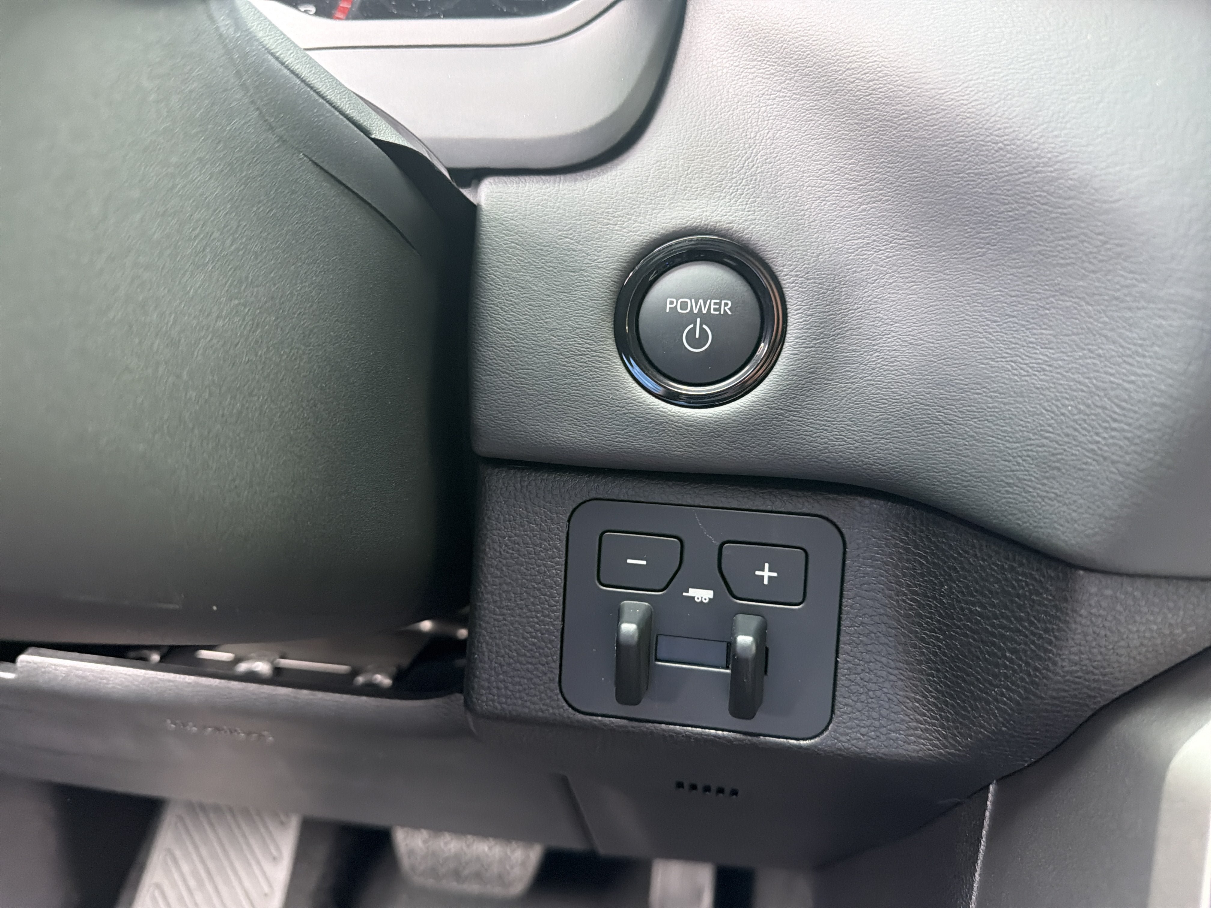 New 2026 Toyota Sequoia Platinum AWD/4WD image 29