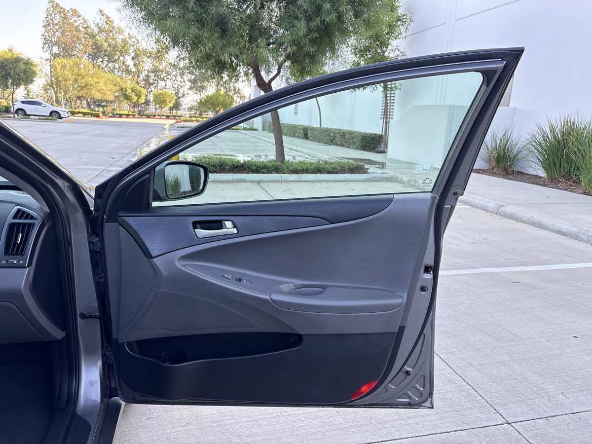 Used 2013 Hyundai Sonata GLS FWD image 15
