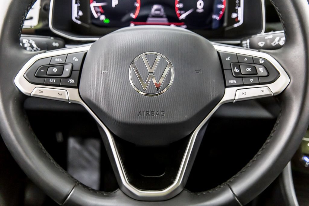 Used 2025 Volkswagen Jetta SEL FWD image 27