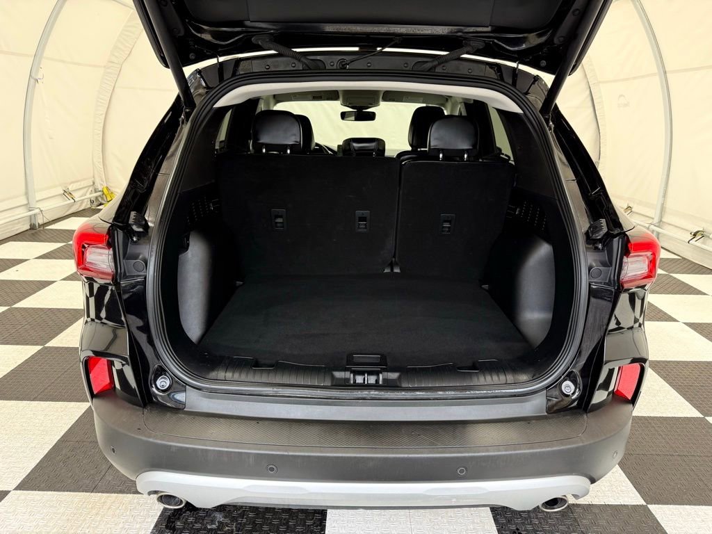 Used 2024 Ford Escape Platinum AWD/4WD image 4