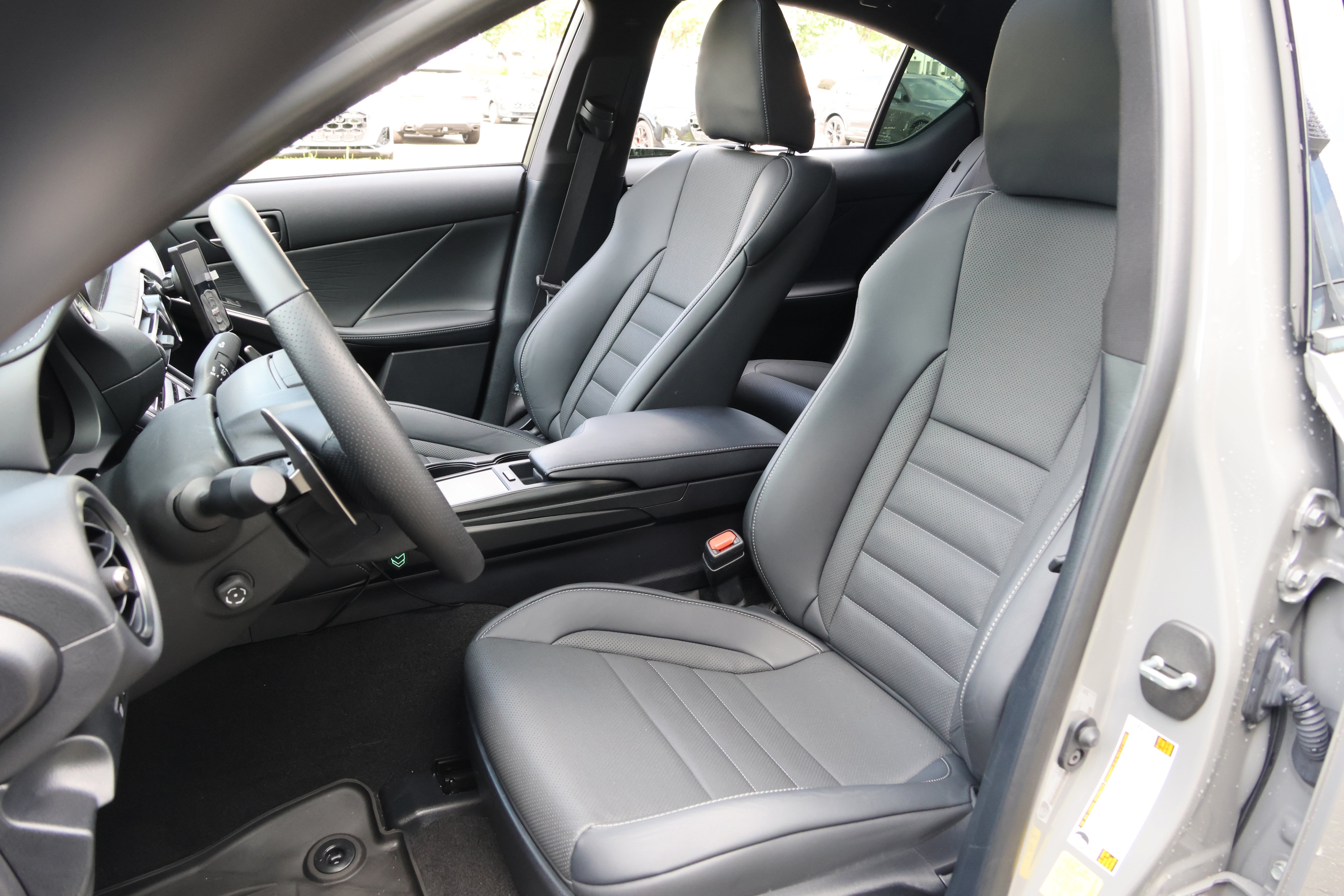 Used 2024 Lexus IS 500 RWD image 49