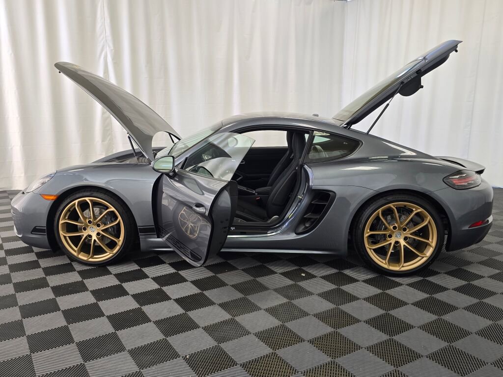 New 2025 Porsche 718 Cayman image 13