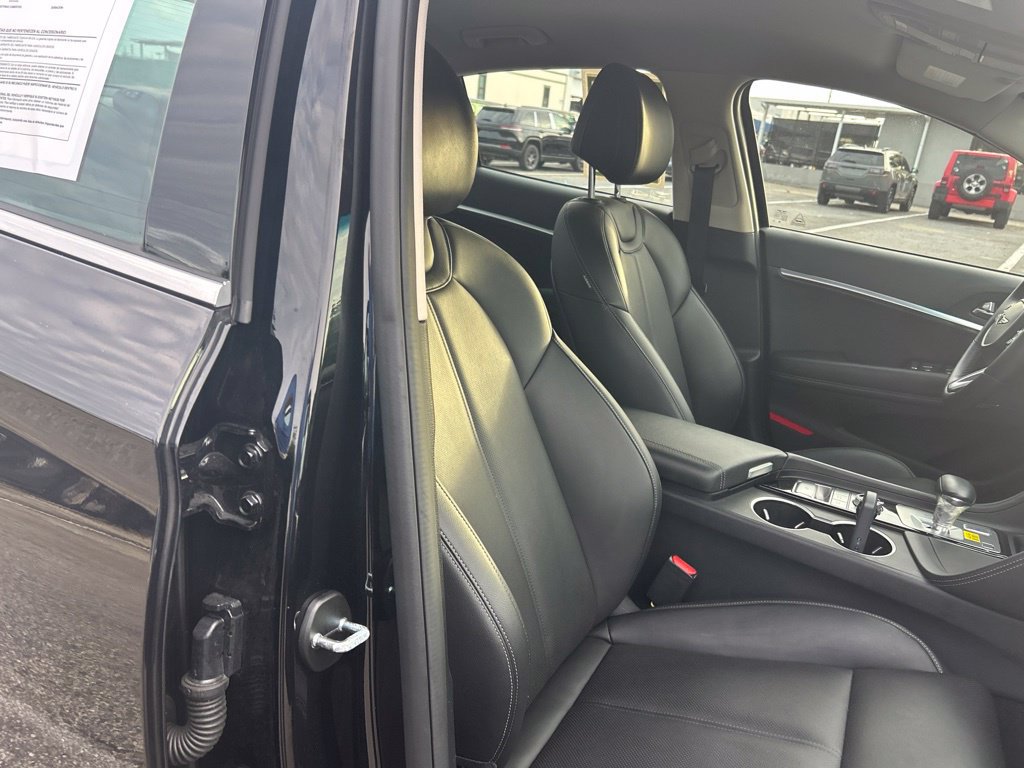 Used 2026 Genesis G70 2.5T RWD image 22