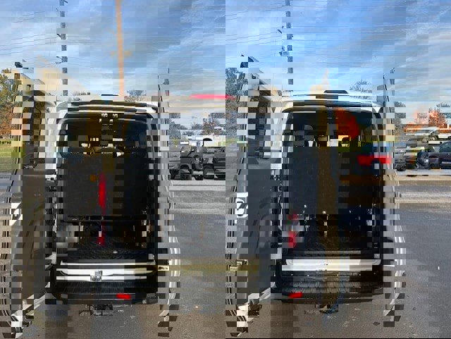 Used 2020 Ford Transit 150 XL image 6