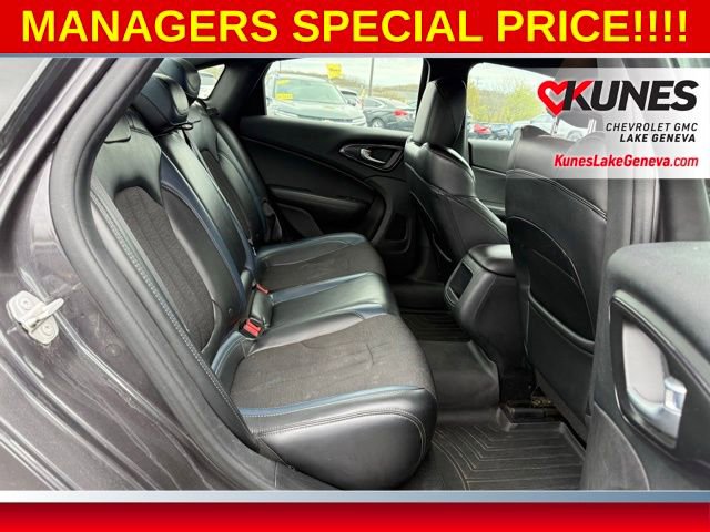 Used 2016 Chrysler 200 S AWD/4WD image 17