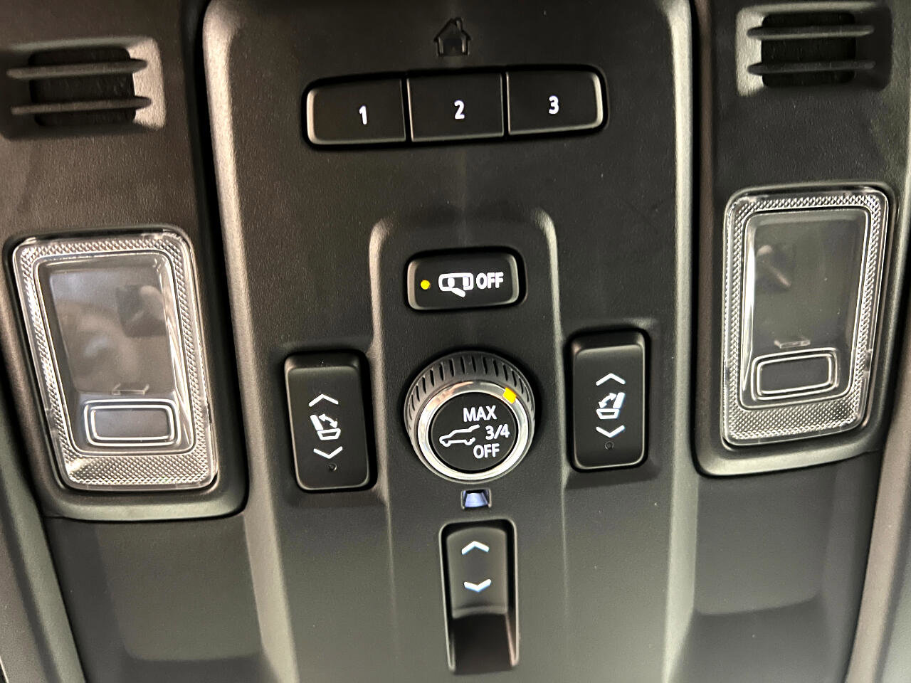 Used 2024 Chevrolet Tahoe High Country image 42