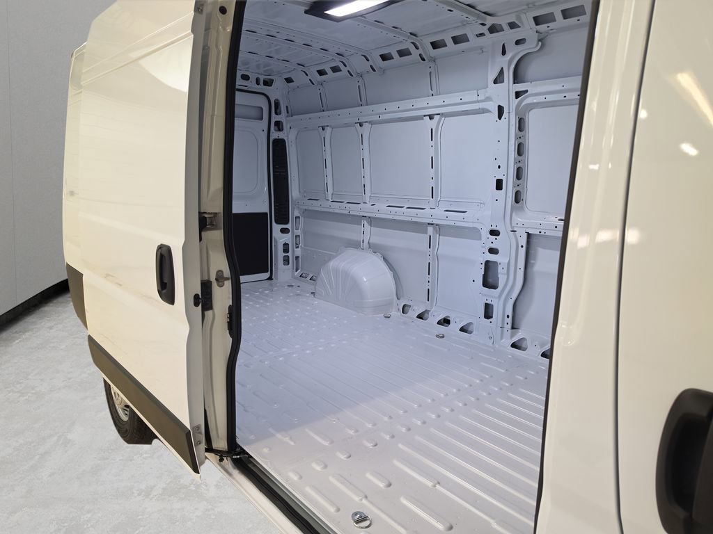 New 2026 RAM ProMaster 3500 w/ Convenience Group image 24