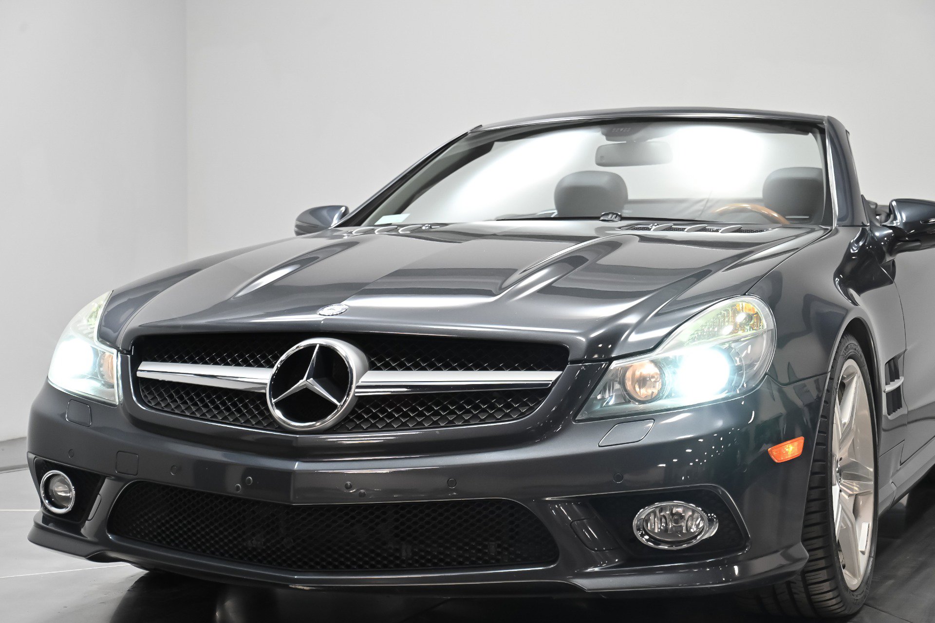 Used 2009 Mercedes-Benz SL 550 image 41