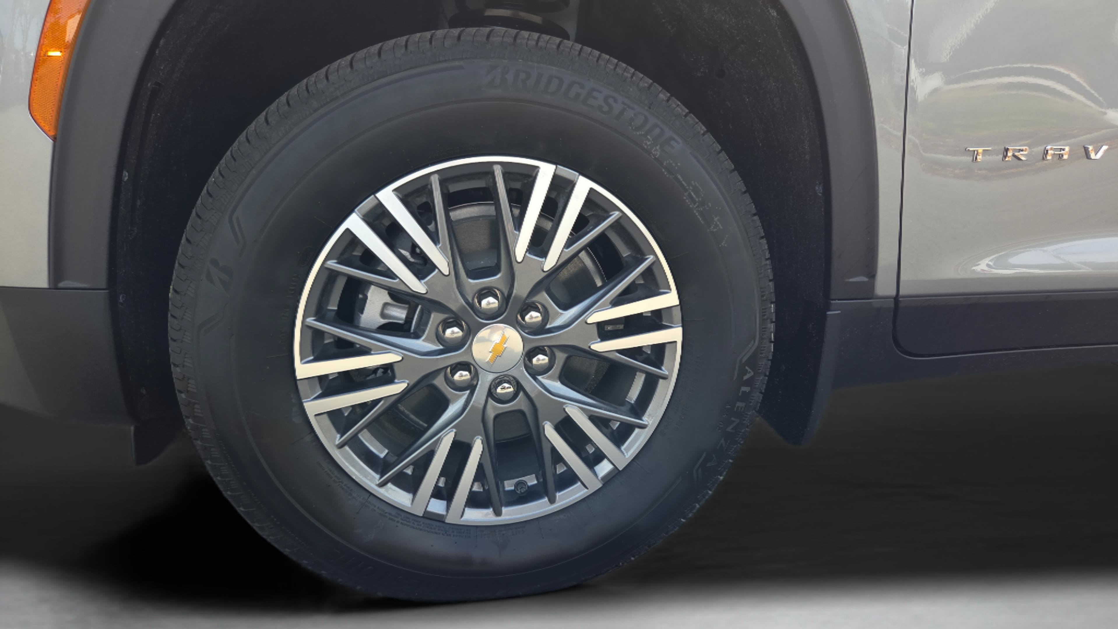 New 2026 Chevrolet Traverse LT w/ Driver Confidence Package FWD image 11