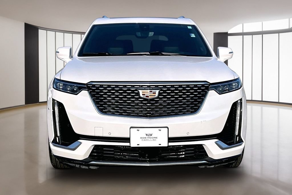 Used 2021 Cadillac XT6 Premium Luxury FWD image 3