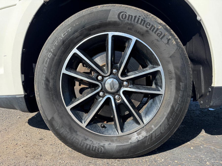Used 2018 Dodge Journey SXT w/ Blacktop Package FWD image 13