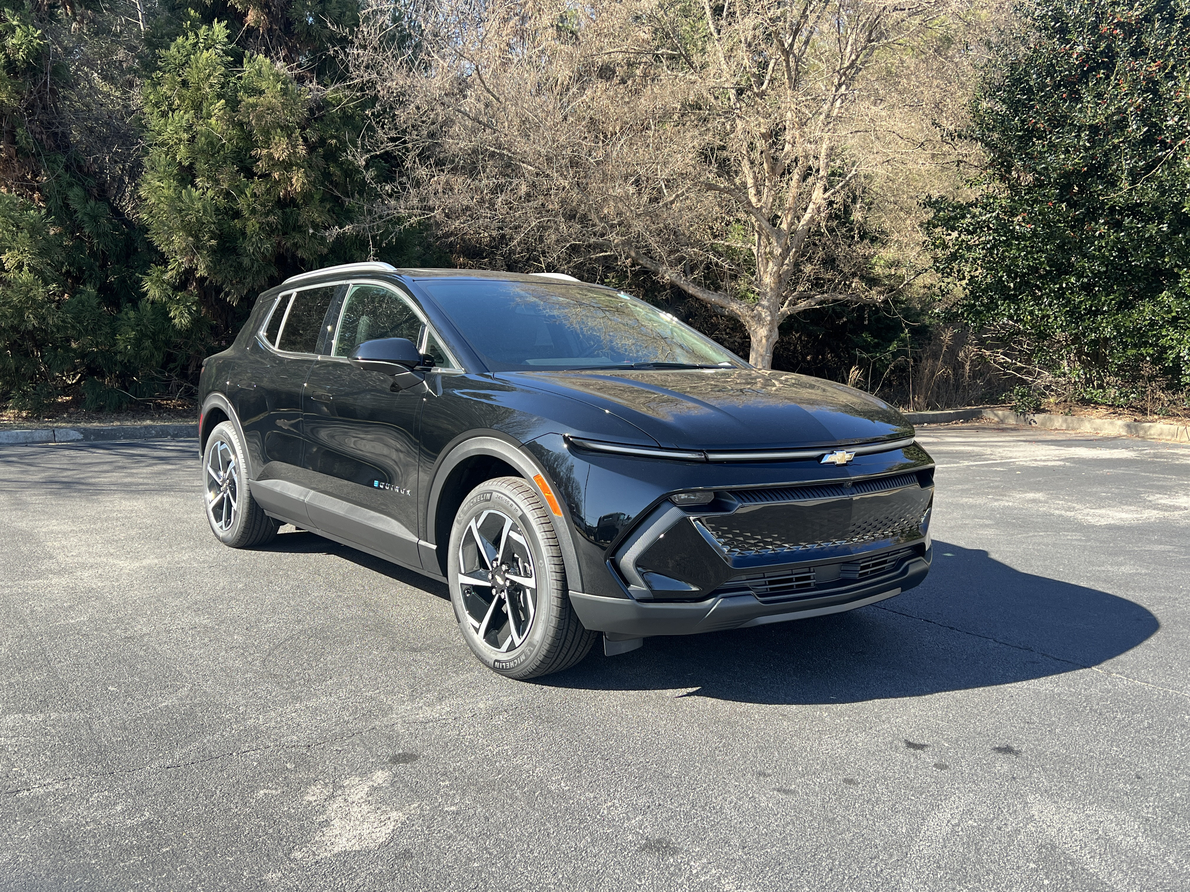 New 2026 Chevrolet Equinox EV LT AWD/4WD image 2
