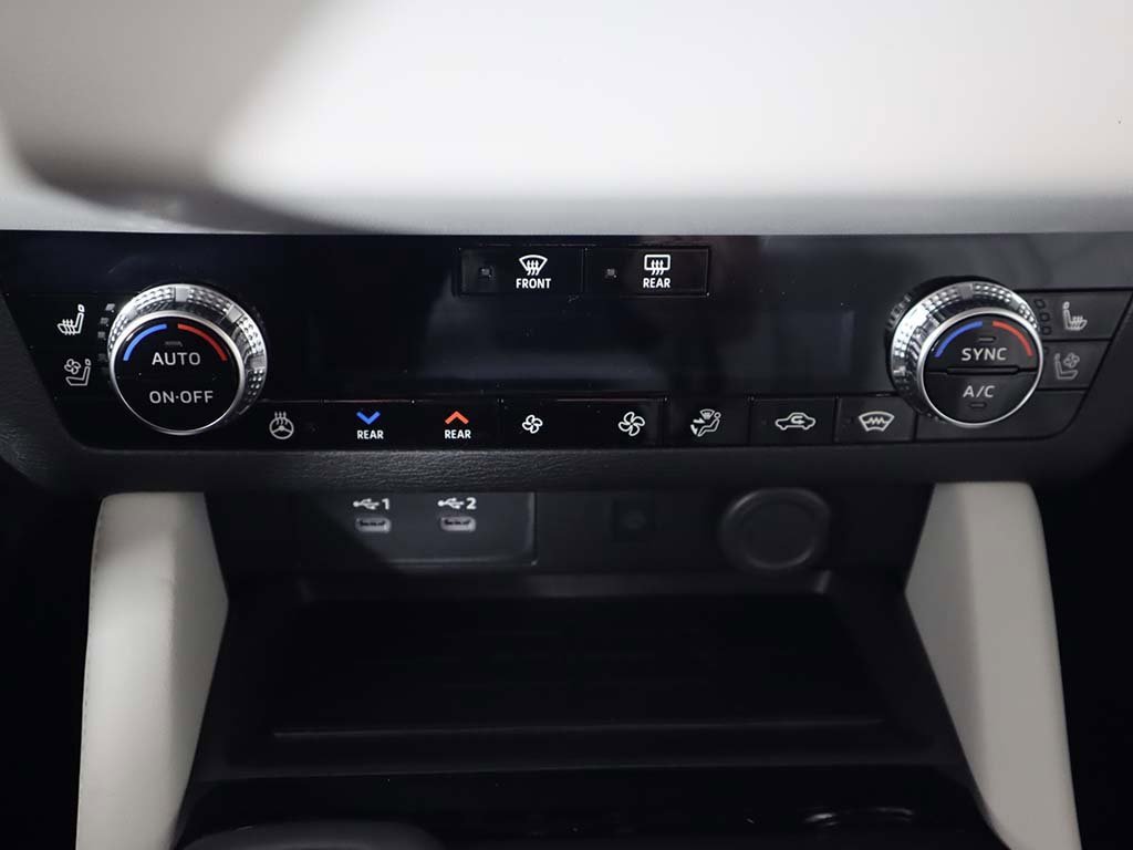 New 2025 Mitsubishi Outlander AWD image 52