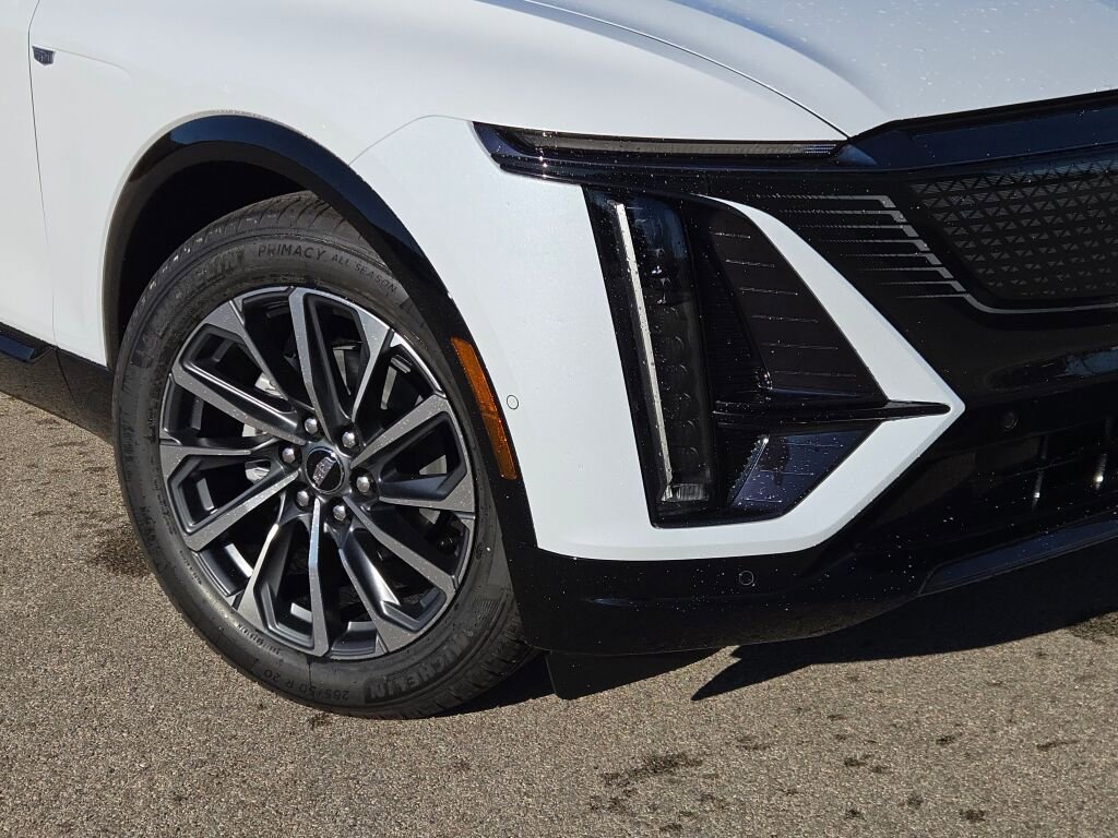 New 2026 Cadillac Lyriq Premium Sport image 3