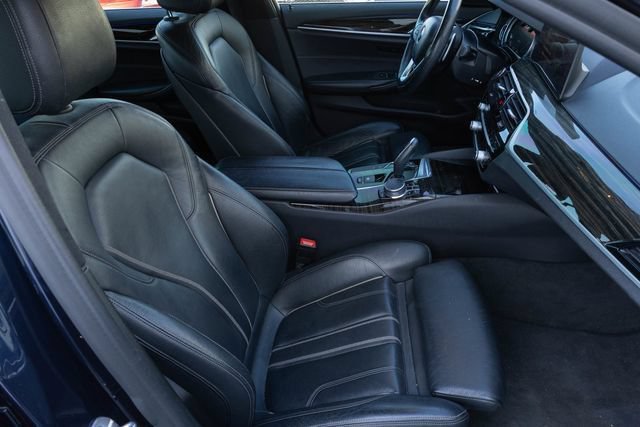 Used 2018 BMW 530e xDrive AWD/4WD image 17