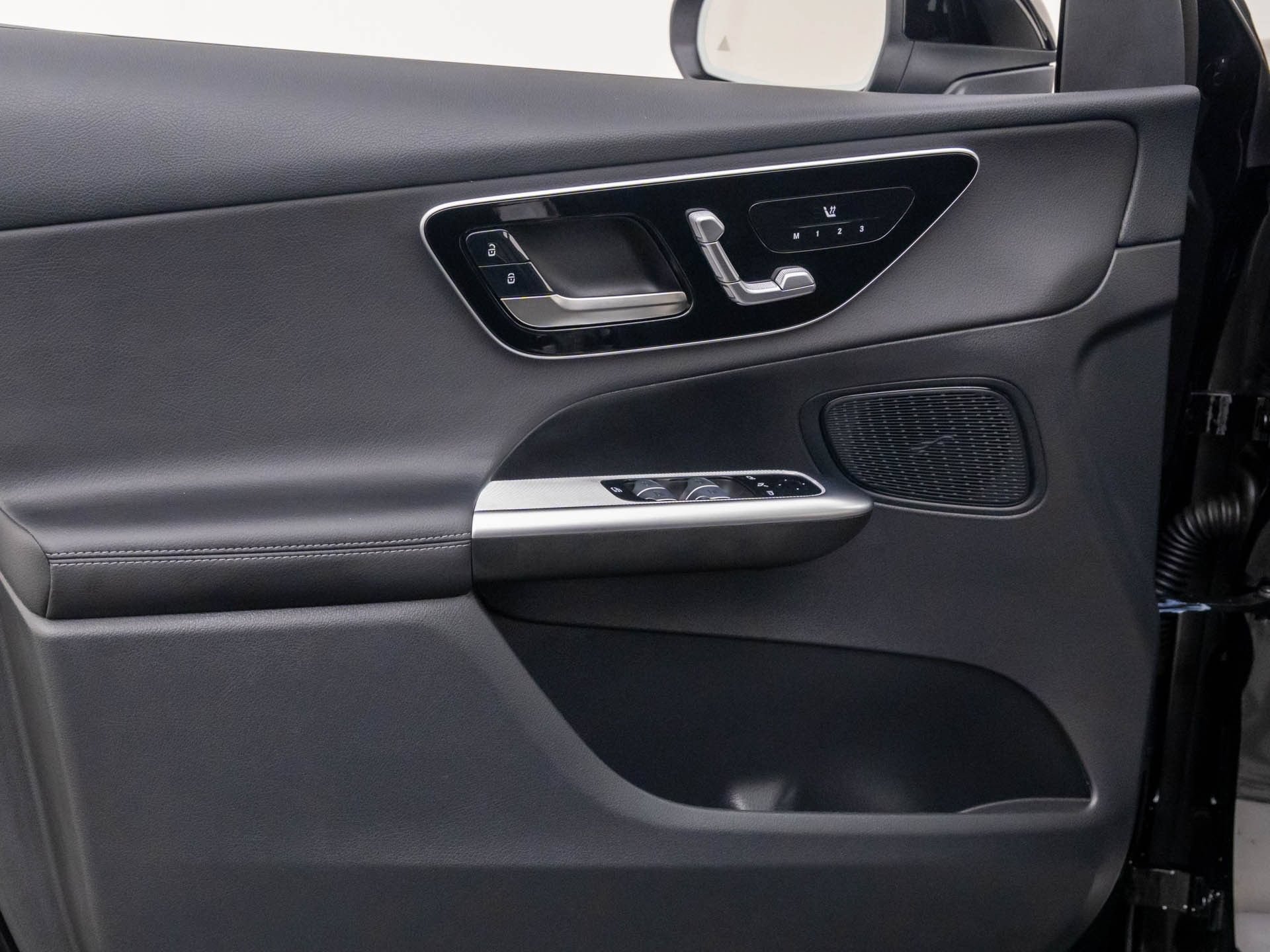 New 2026 Mercedes-Benz GLC 300 4MATIC image 12