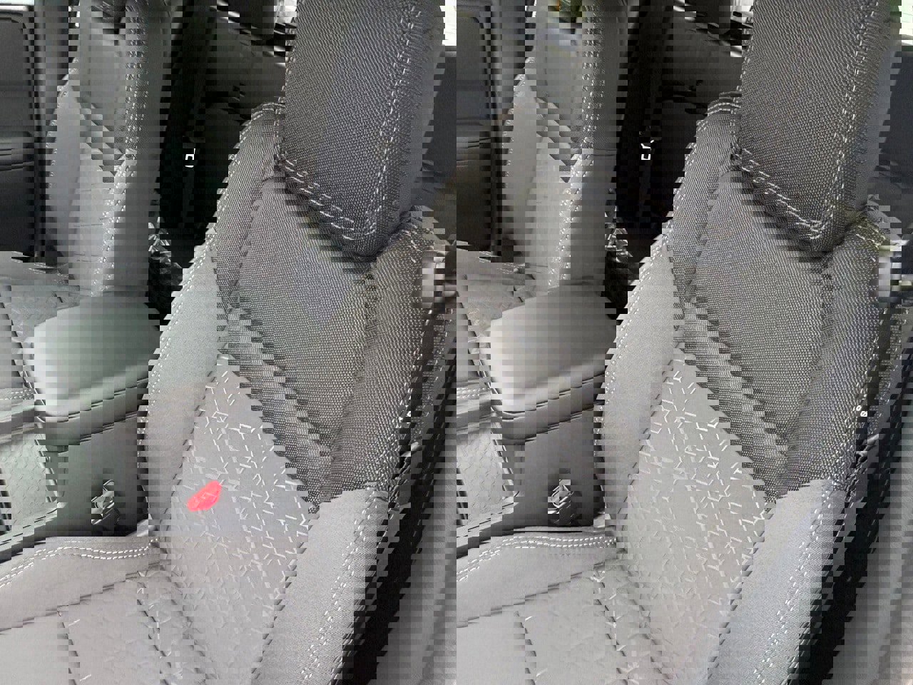 New 2026 Nissan Frontier SV image 14