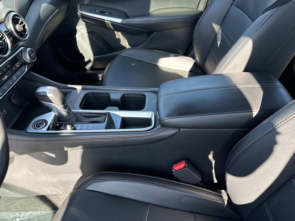 Used 2023 Nissan Sentra SR w/ SR Premium Package FWD image 16