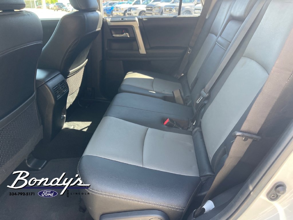 Used 2021 Toyota 4Runner SR5 Premium w/ Moonroof Package RWD image 11