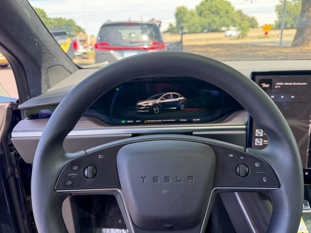 Used 2024 Tesla Model X AWD/4WD image 12
