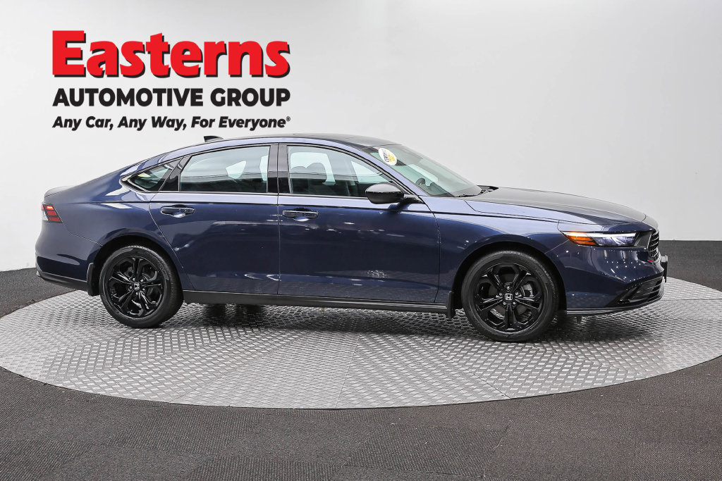 Used 2025 Honda Accord SE image 5