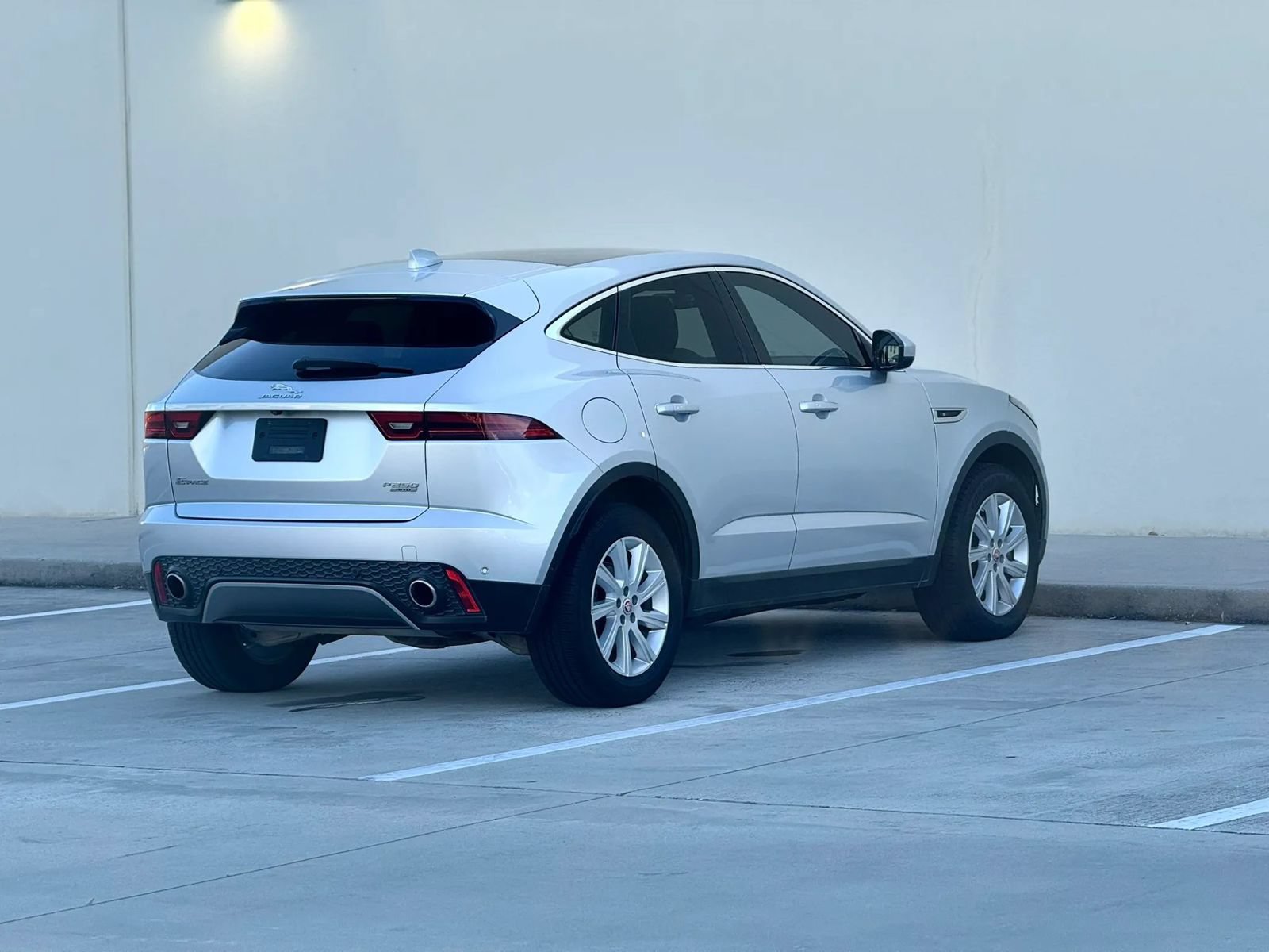 Used 2018 Jaguar E-PACE S AWD/4WD image 9