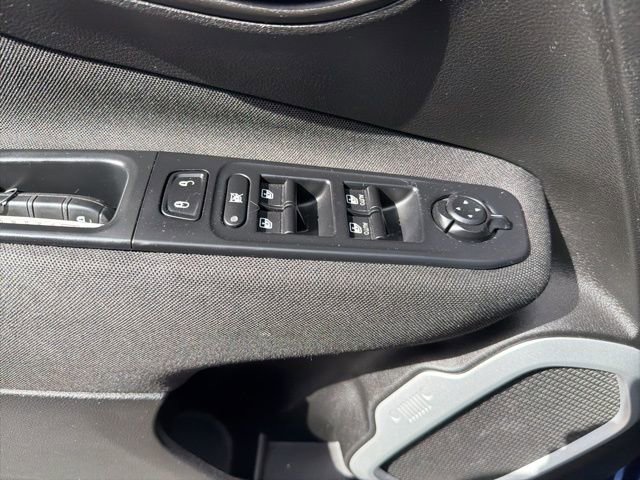 Used 2018 Jeep Renegade Sport w/ Power & Air Group AWD/4WD image 17