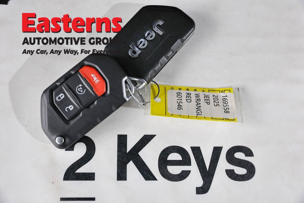 Used 2025 Jeep Wrangler Unlimited Sahara image 25