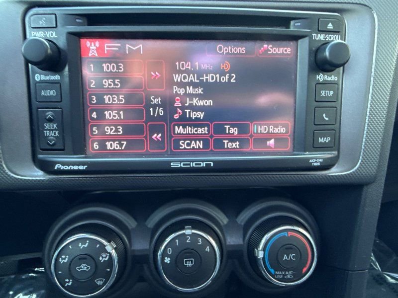 Used 2014 Scion tC FWD image 24