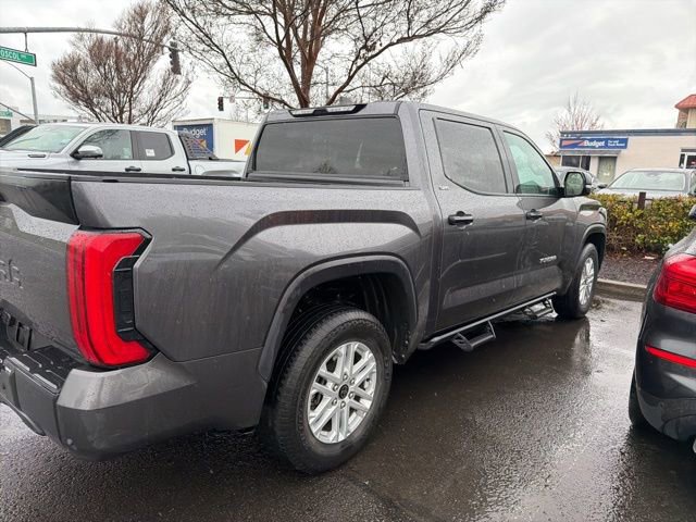 Used 2022 Toyota Tundra SR5 w/ Convenience Package image 7