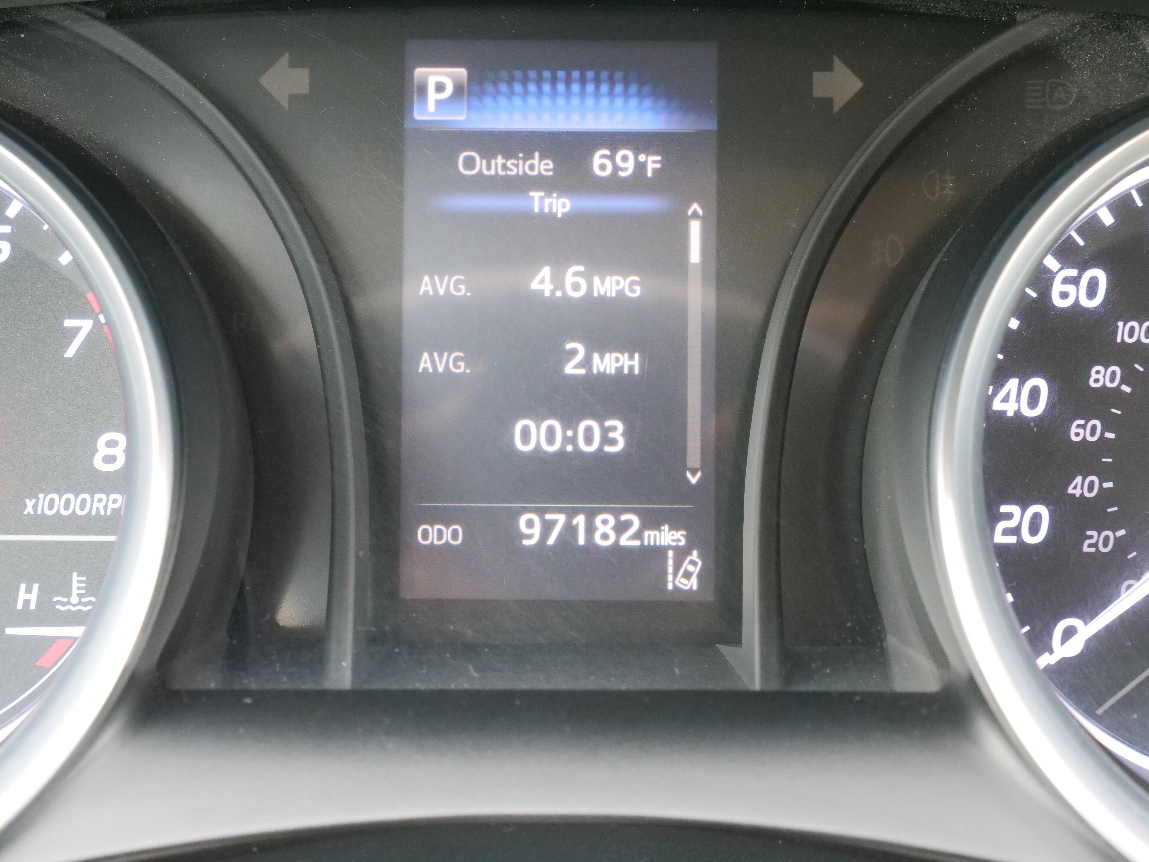 Used 2018 Toyota Camry LE image 24